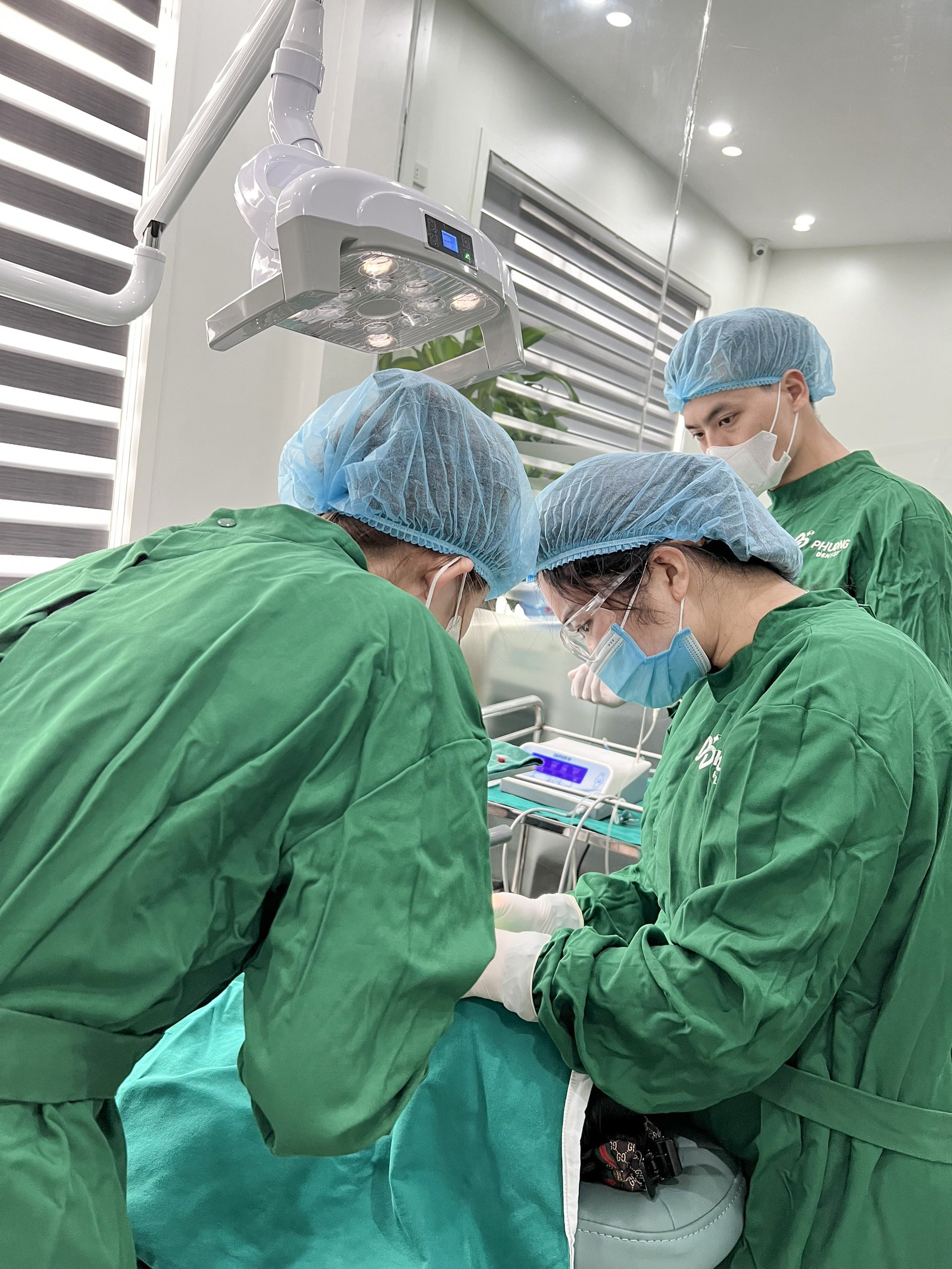 Phẫu thuật nha khoa